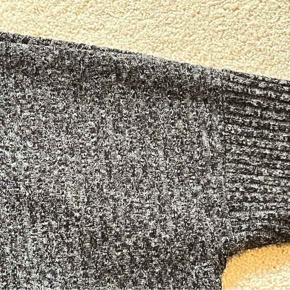 Clara Sun Woo sweater - Picture 5 of 11